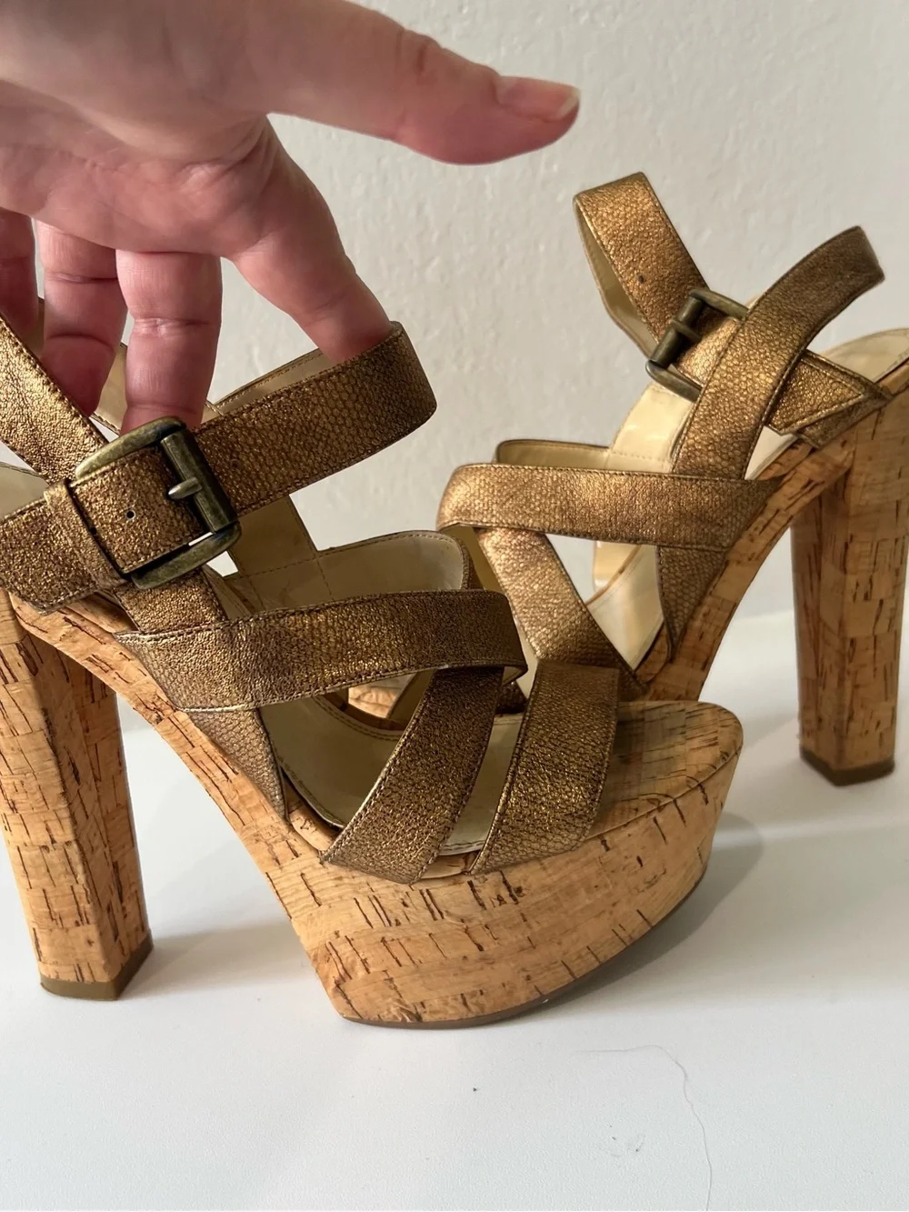 Enzo Angiolini bold cork